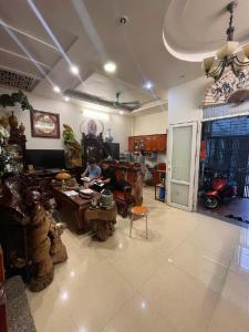 Bán Nhà Phố Vũ Trọng Phụng - Thanh Xuân. 115m,18 Tỷ - Sổ Đỏ Sẵn. LH Mr Kiên 0922979333